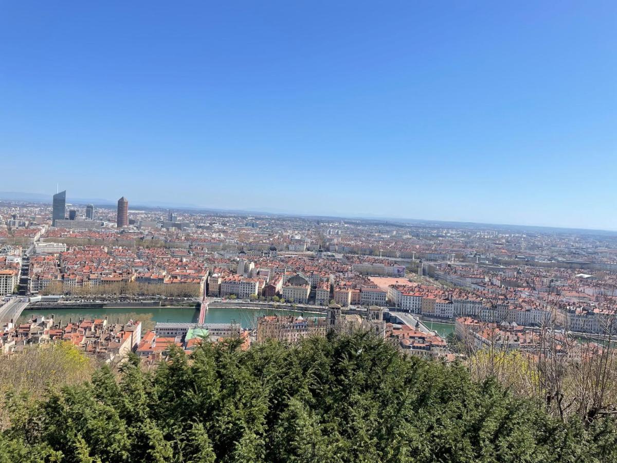 Hotel Ibis Budget Lyon Sud Saint-Fons A7 Экстерьер фото