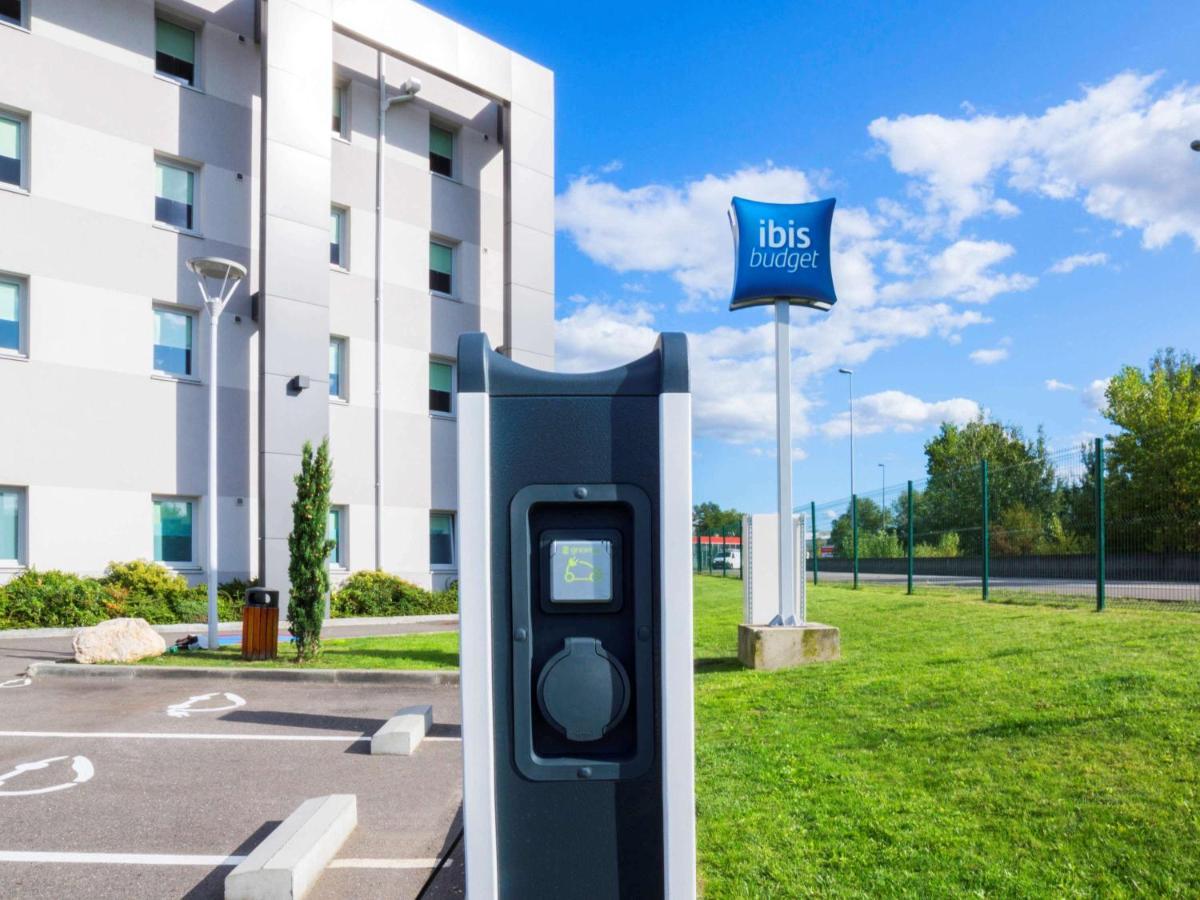Hotel Ibis Budget Lyon Sud Saint-Fons A7 Экстерьер фото