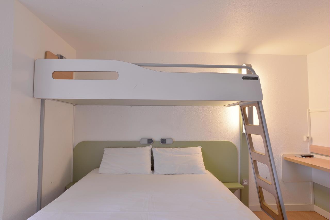 Hotel Ibis Budget Lyon Sud Saint-Fons A7 Экстерьер фото