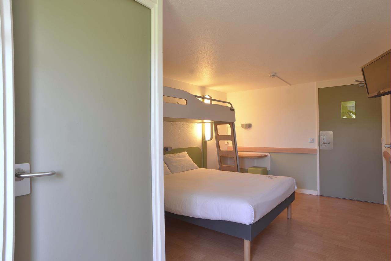 Hotel Ibis Budget Lyon Sud Saint-Fons A7 Экстерьер фото