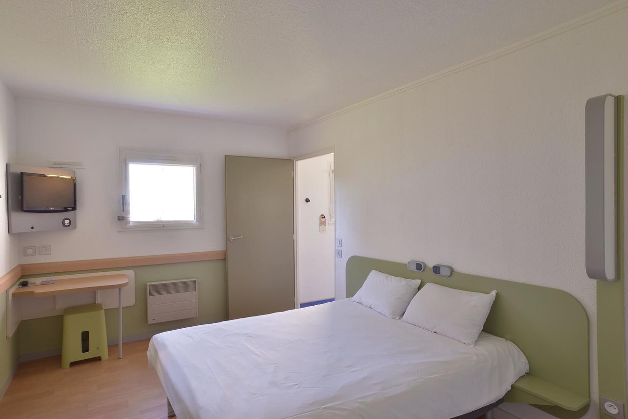 Hotel Ibis Budget Lyon Sud Saint-Fons A7 Экстерьер фото