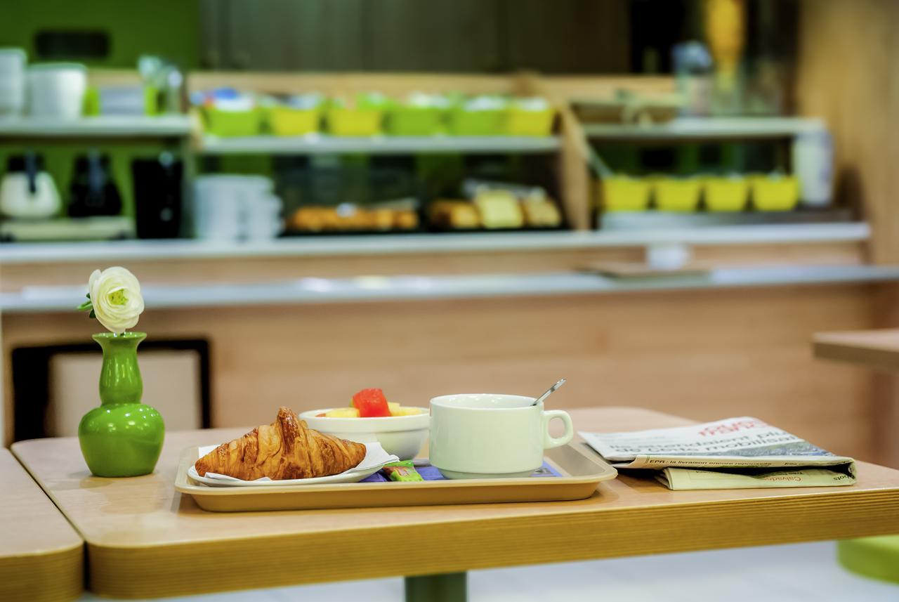 Hotel Ibis Budget Lyon Sud Saint-Fons A7 Экстерьер фото