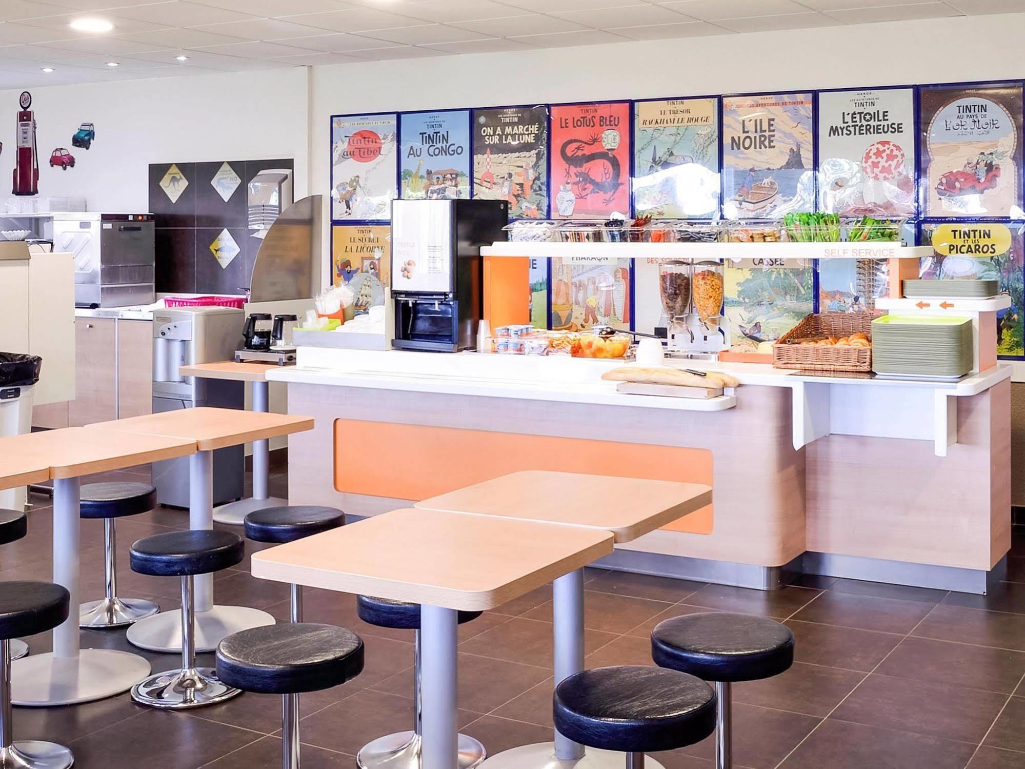 Hotel Ibis Budget Lyon Sud Saint-Fons A7 Экстерьер фото