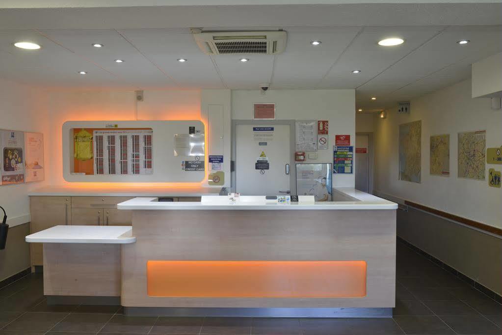 Hotel Ibis Budget Lyon Sud Saint-Fons A7 Экстерьер фото